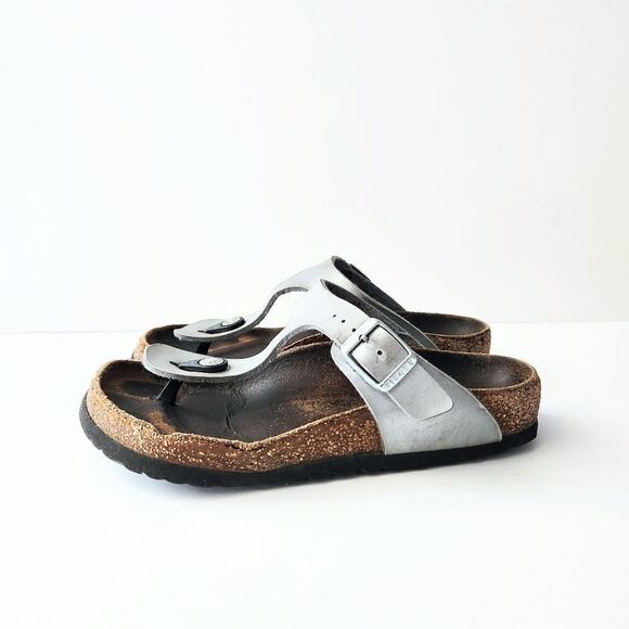 Birkenstock Gizeh Silver Leather Women's Sandals, US Size 5.5 - Picture 1 of 5
